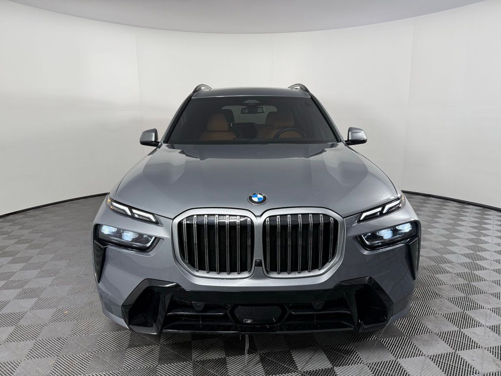 Thumbnail: 2024 BMW X7 - 2