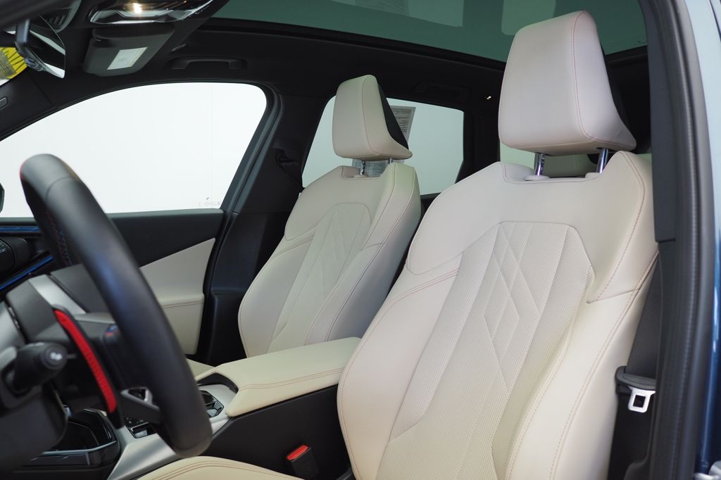 Thumbnail: 2025 BMW X3 - 8