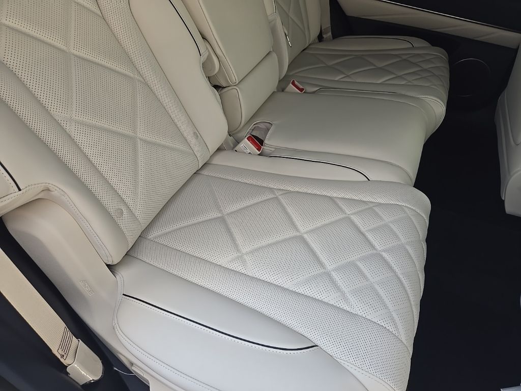 Thumbnail: 2026 Genesis GV80 - 21