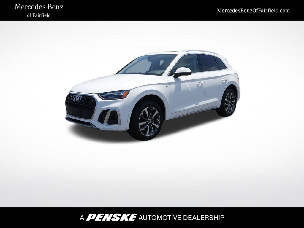 Thumbnail: 2022 Audi Q5 - 1