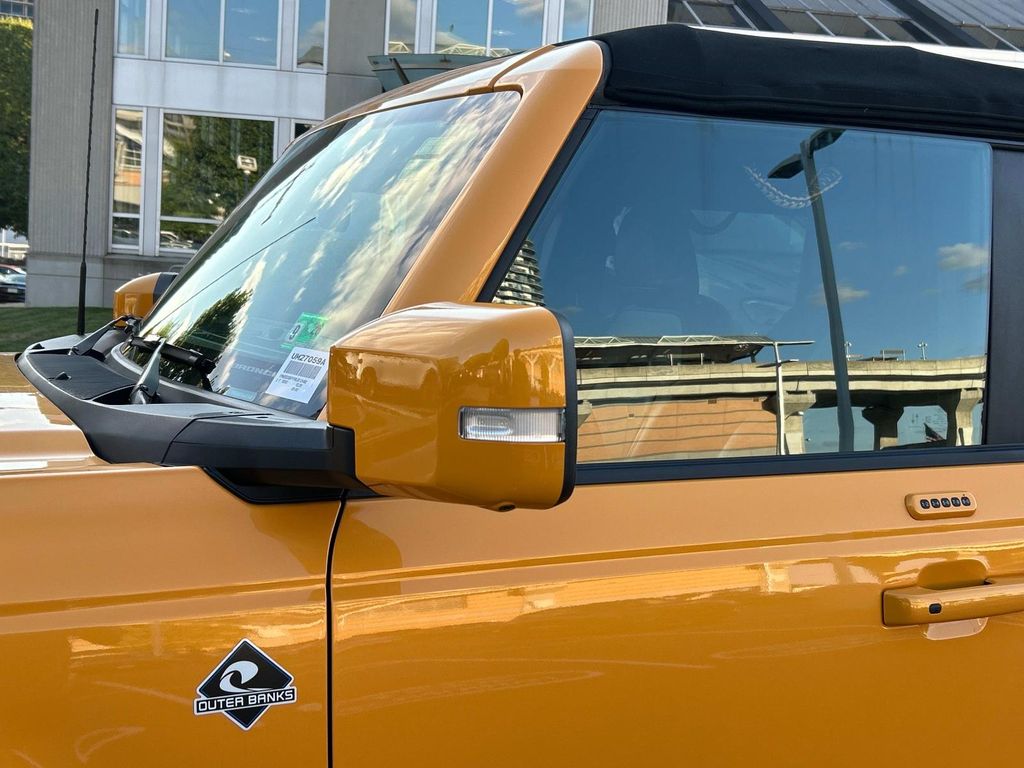 Thumbnail: 2022 Ford Bronco - 14