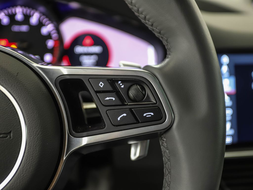 Thumbnail: 2020 Porsche Cayenne - 13