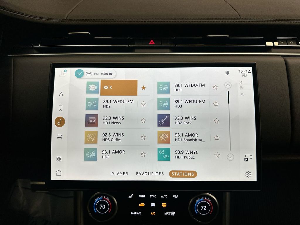 2023 Land Rover Range Rover SE 17