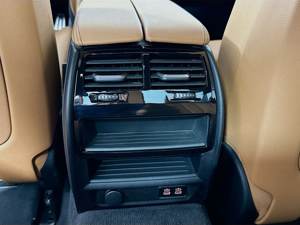 Thumbnail: 2023 BMW 5 Series - 27