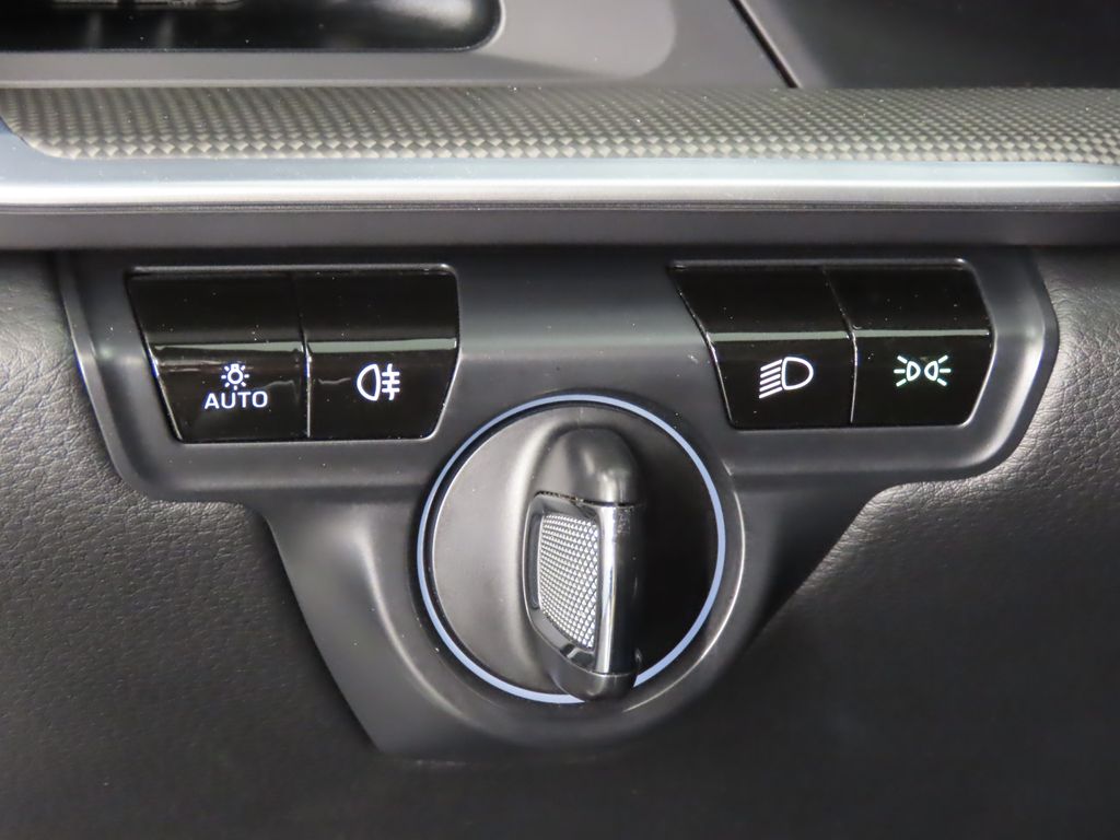 Thumbnail: 2020 Porsche 911 - 22