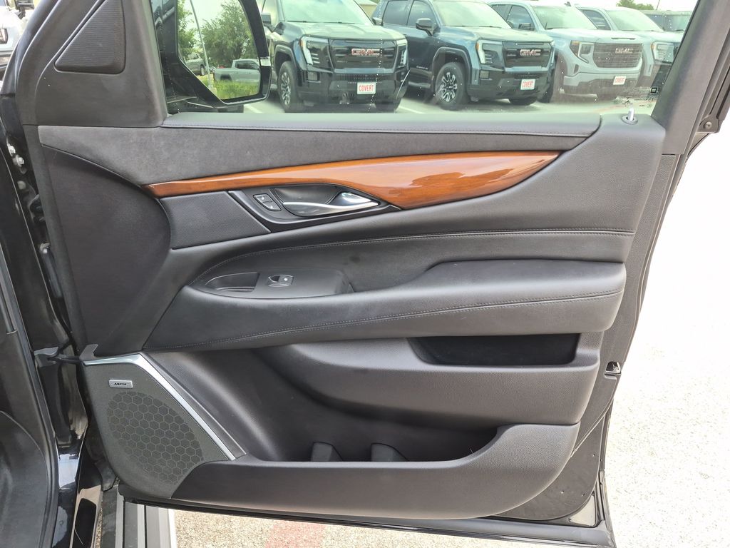 Used Car 2020 Cadillac Escalade  Premium Luxury For Sale Under $35,000 In Austin, Texas