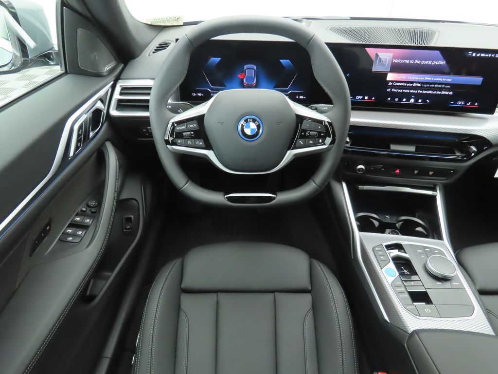 2025 BMW i4 eDrive40 10