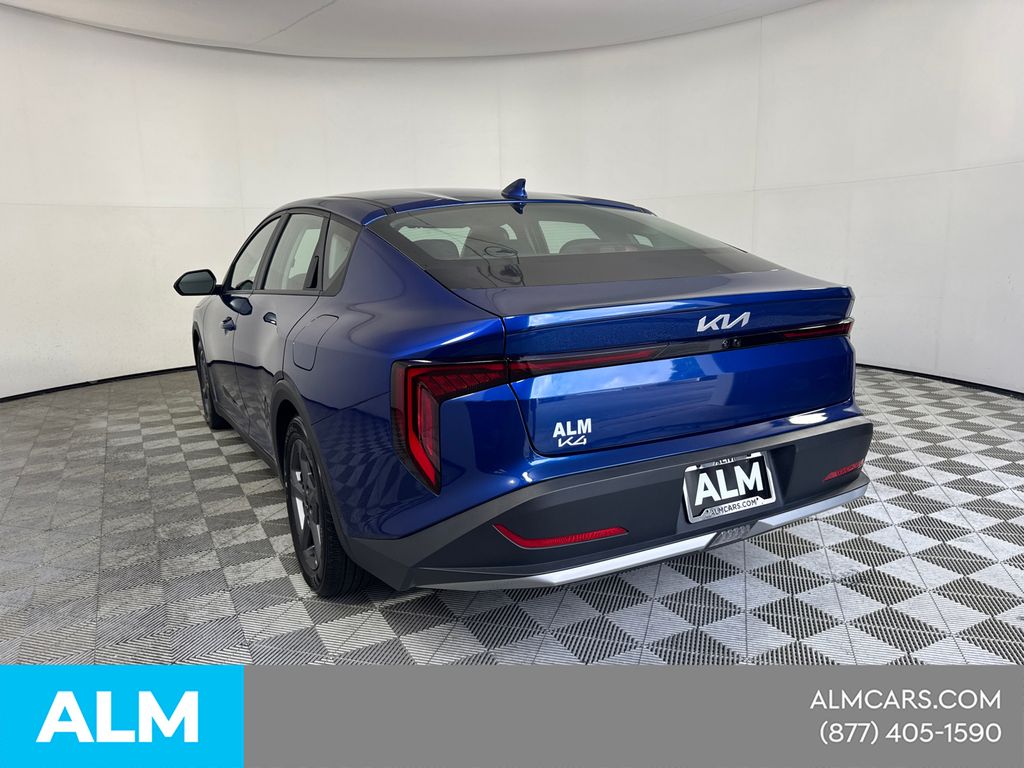 2025 Kia K4 LXS - Photo 10