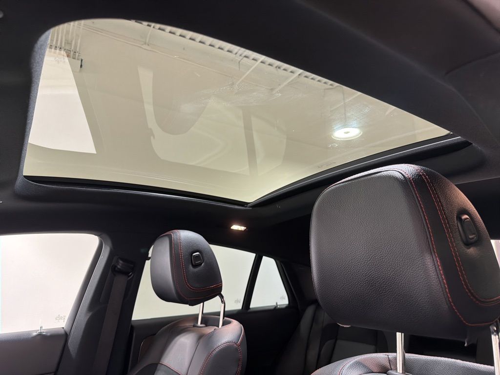 Used 2022  Mercedes-Benz GLE 53 AMG® image 19