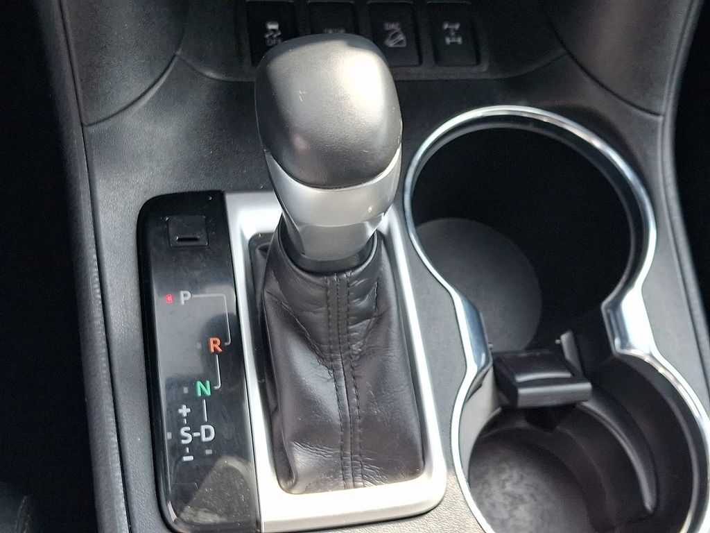 2019 Toyota Highlander Limited Black at Subaru and VW of Moon Township