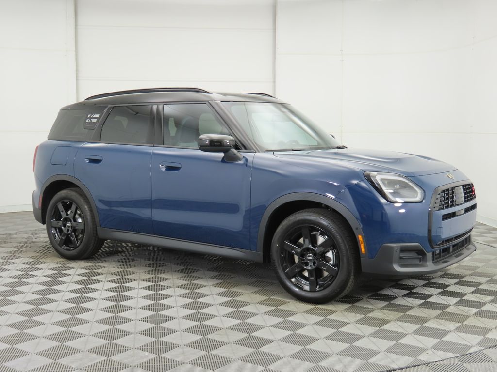 Thumbnail: 2026 MINI Cooper Countryman - 3