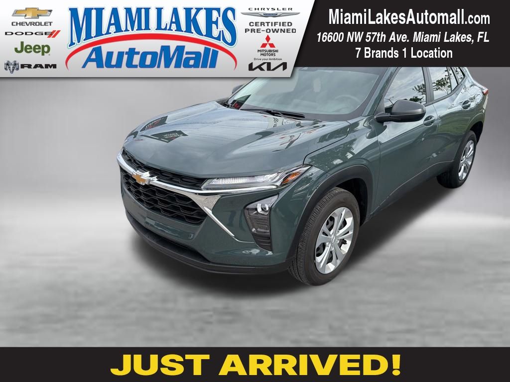 2025 Chevrolet Trax LS's photo