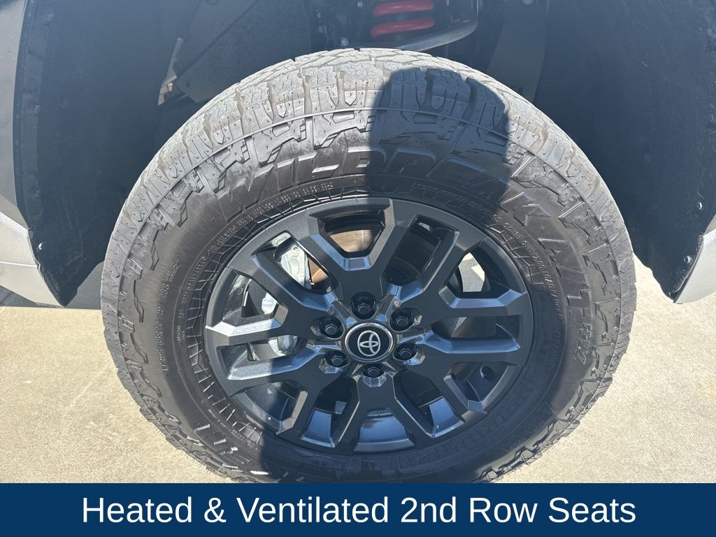 2025 Toyota Tundra Hybrid Platinum Hybrid CrewMax 5.5' Bed