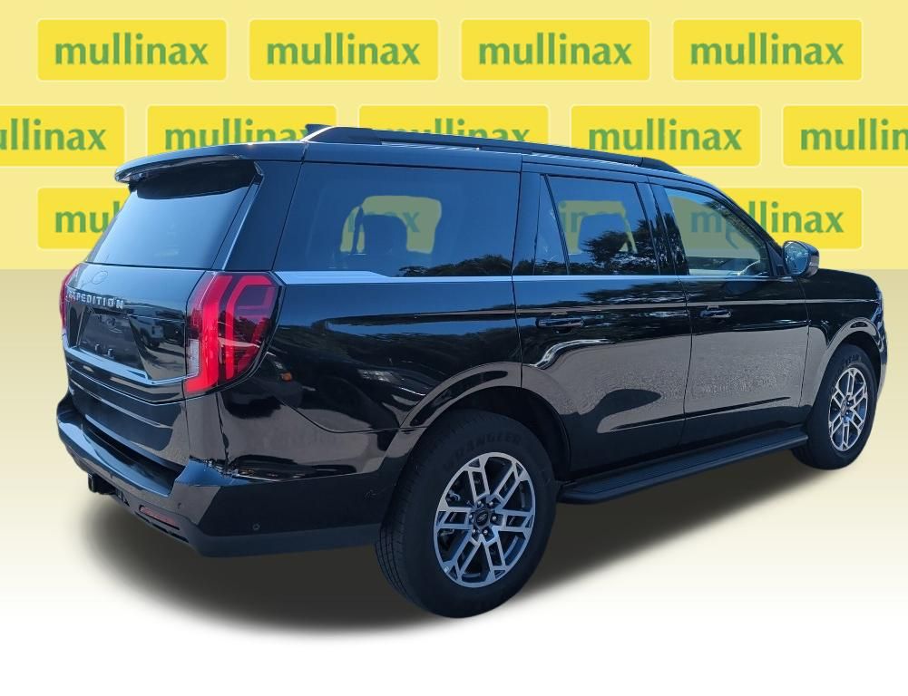 Used 2025 Black Ford Active image 6