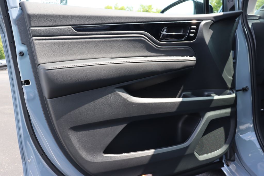 Thumbnail: 2026 Honda Odyssey - 29