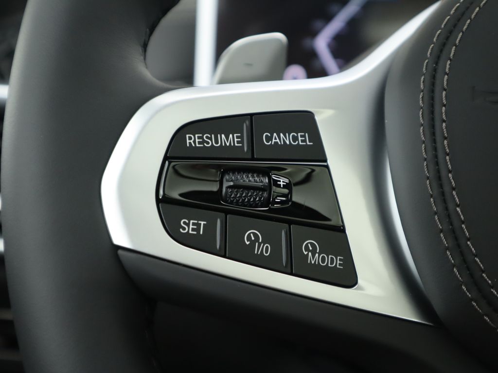Certified Used 2026 Green BMW xDrive40i image 12