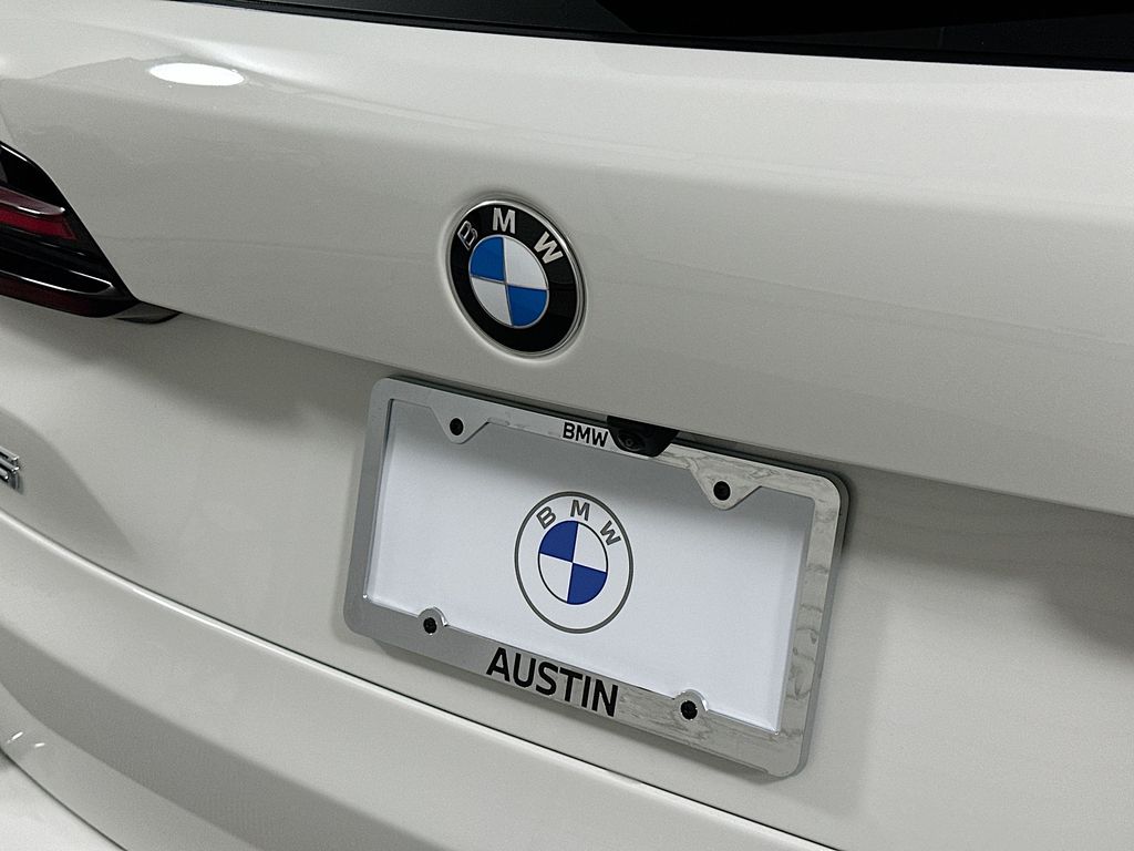 Thumbnail: 2026 BMW X5 - 22