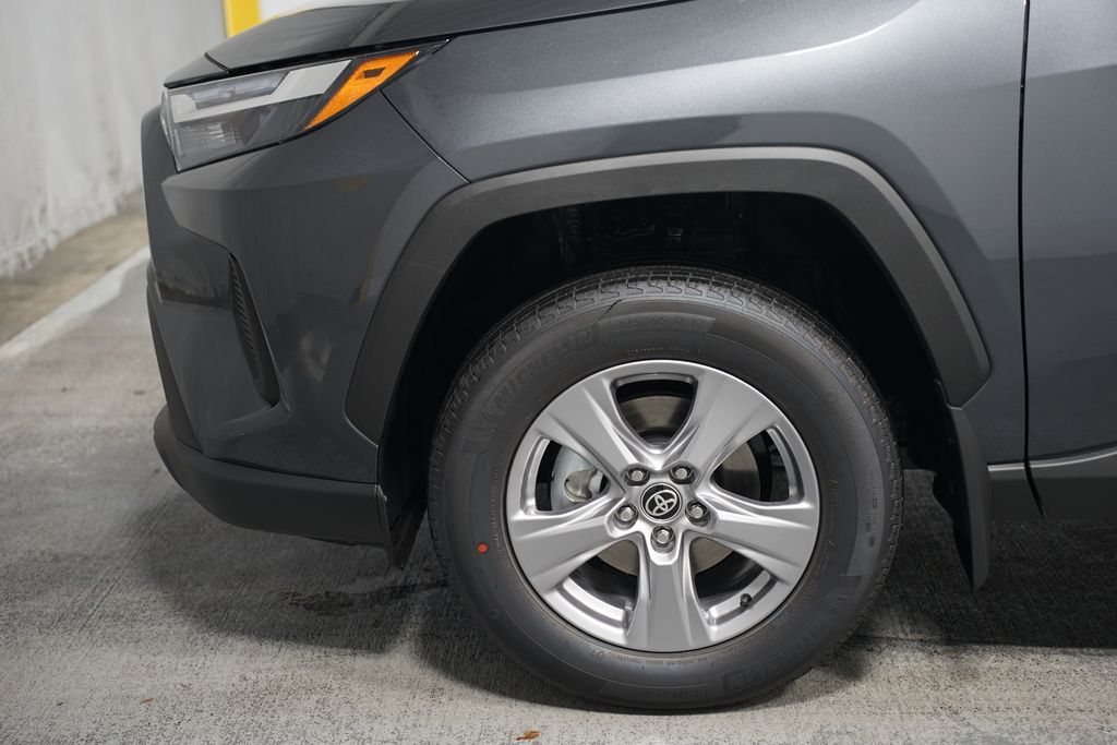 Thumbnail: 2025 Toyota RAV4 - 5