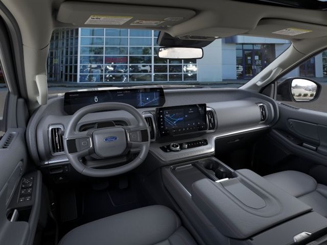2025 Ford Expedition Active - 8