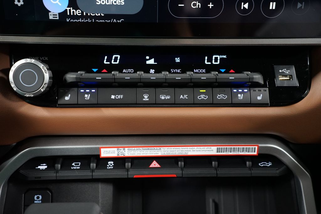 Thumbnail: 2025 Toyota Tundra - 22