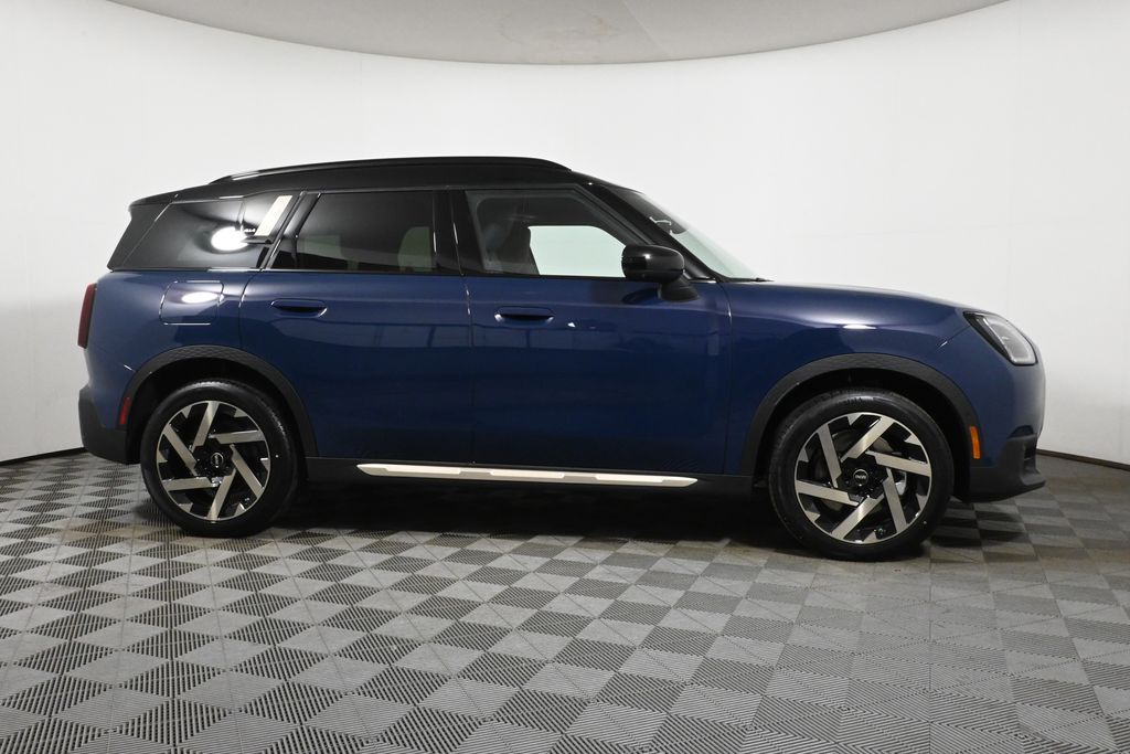 2025 MINI Cooper Countryman Base 8