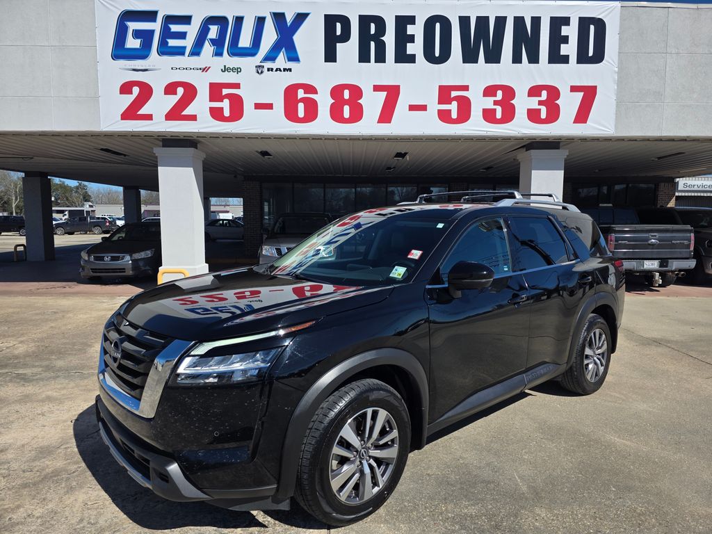 2023 Nissan Pathfinder SL FWD