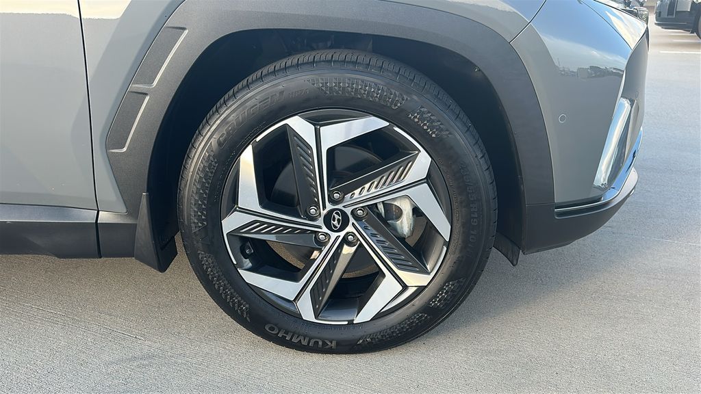 2024 Hyundai Tucson Limited Gray at Baytown Hyundai