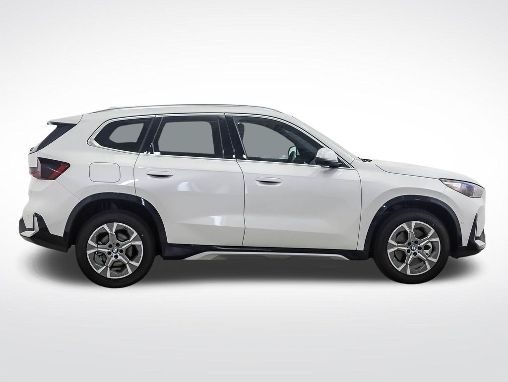 Thumbnail: 2026 BMW X1 - 6