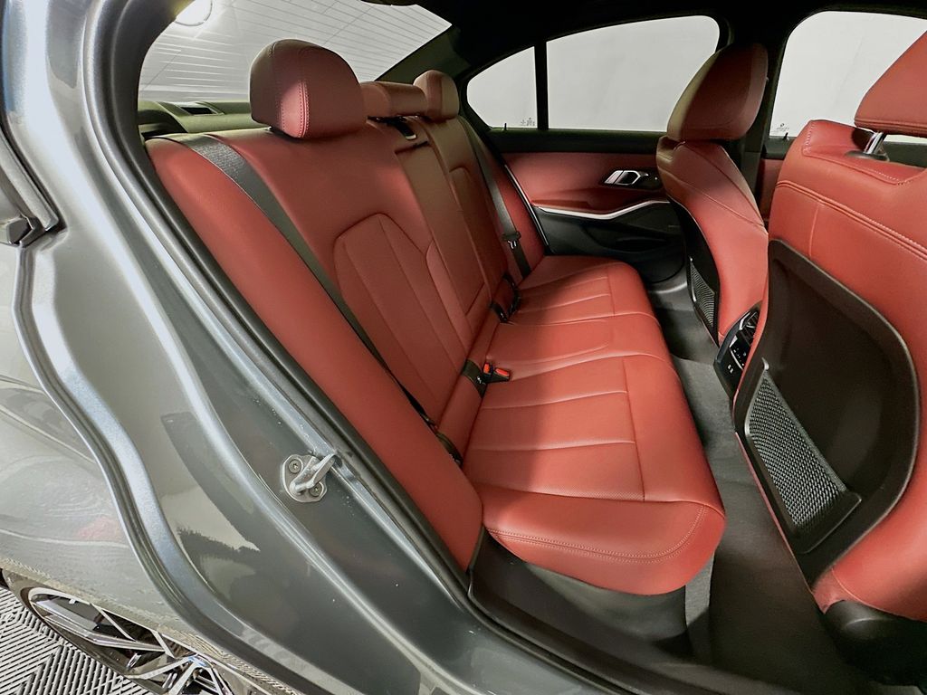 Thumbnail: 2023 BMW 3 Series - 28