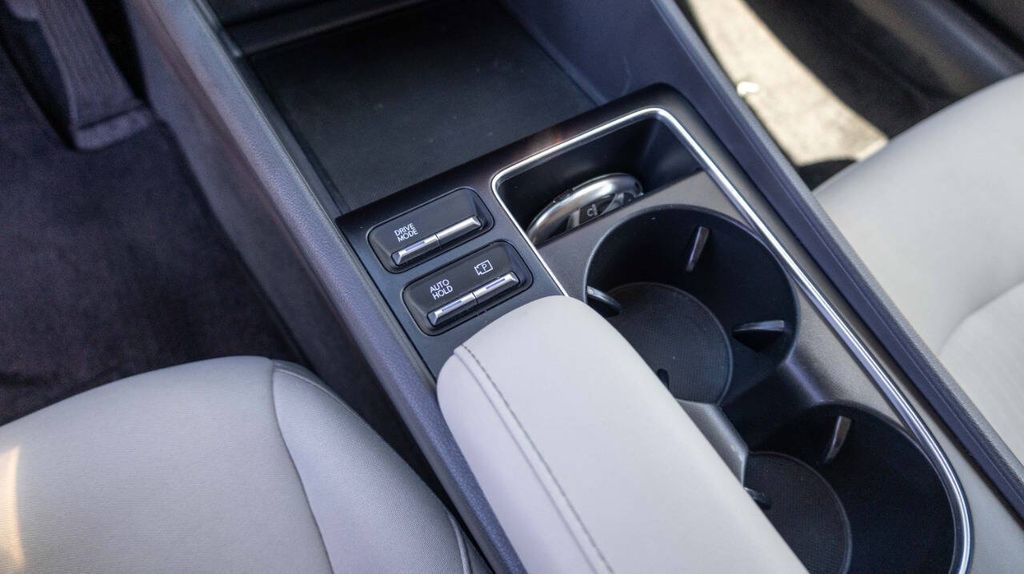 Used 2024 Hyundai Sonata SEL 4D Sedan