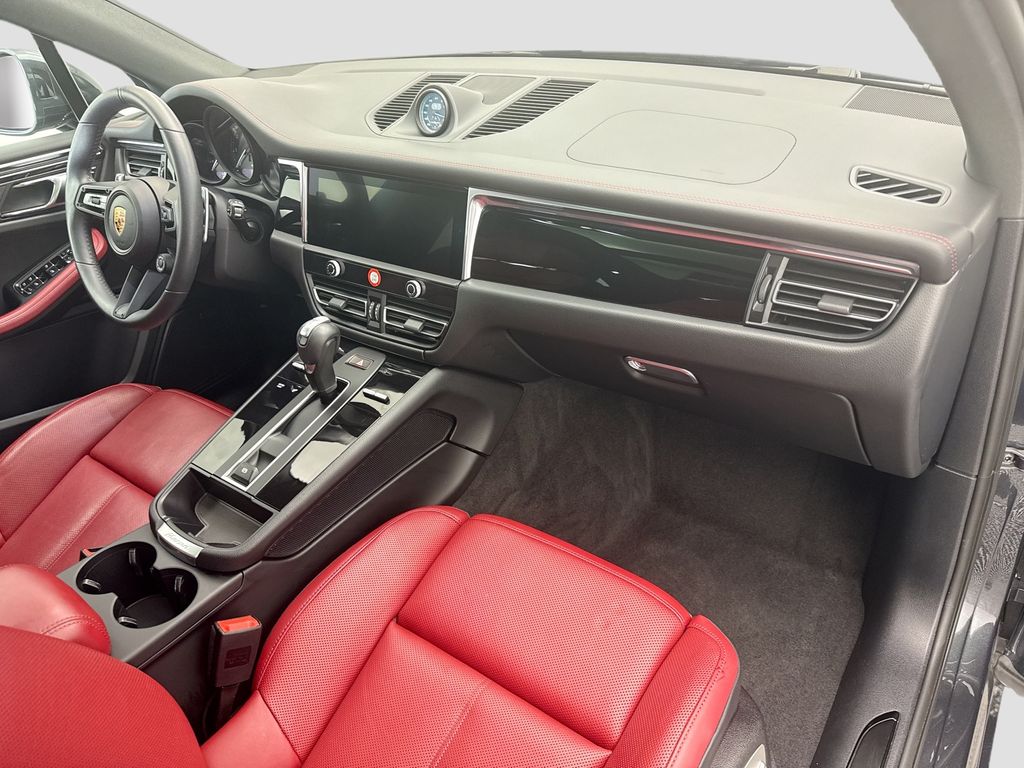 Thumbnail: 2025 Porsche Macan - 20