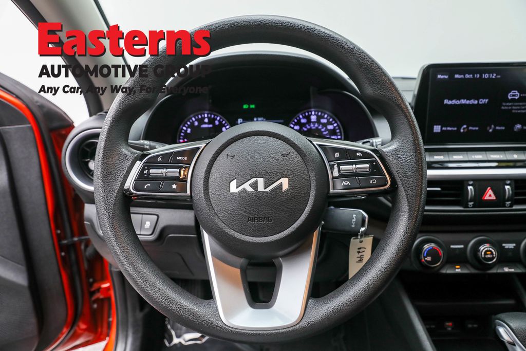 Used 2023 Orange Kia LXS image 10