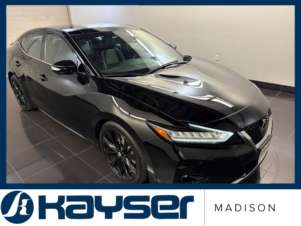 2019 Nissan Maxima SR