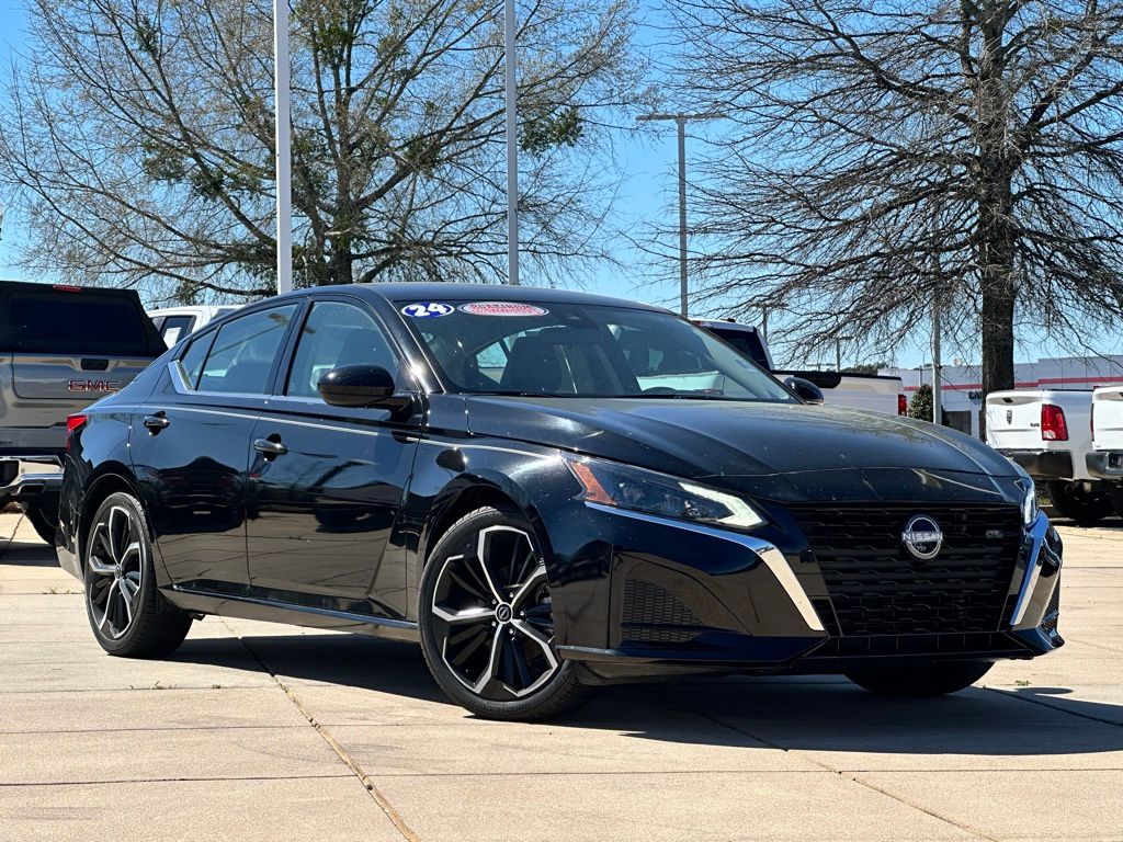 2024 Nissan Altima 2.5 SR FWD