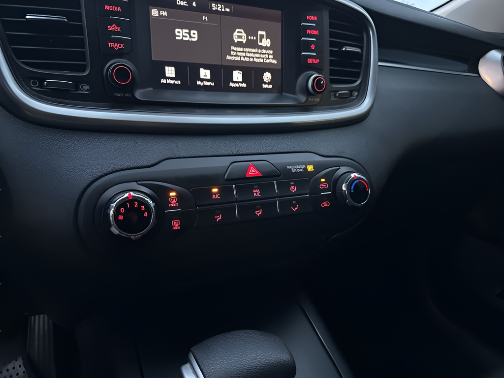 Used Car 2020 Kia Sorento  Lx For Sale Under $15,000 In Austin, Texas