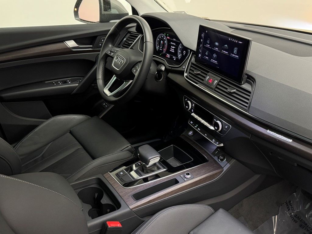2023 Audi Q5 Premium 16