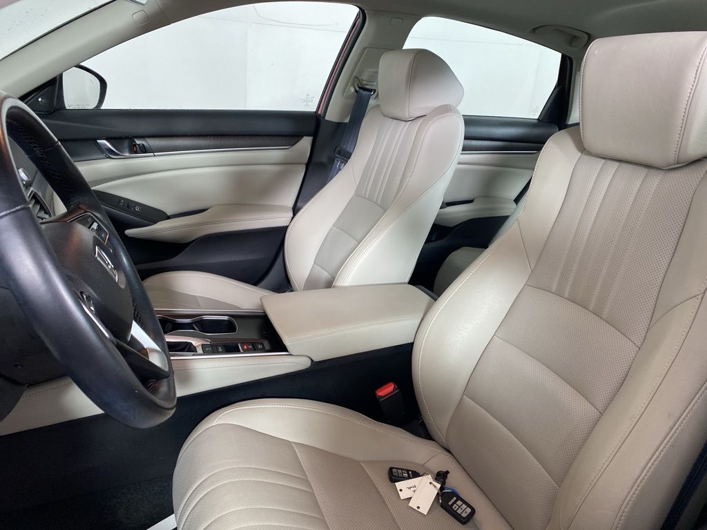 Used 2021 Red Honda EX-L image 16