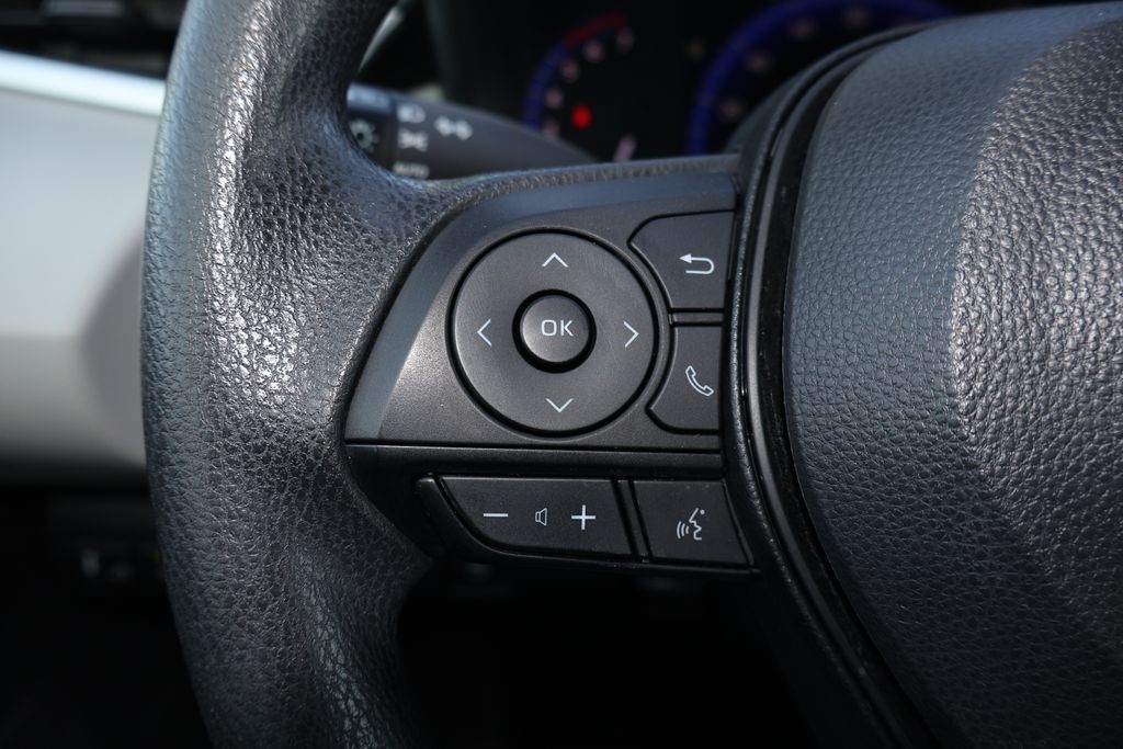 2022 Toyota Corolla LE 12