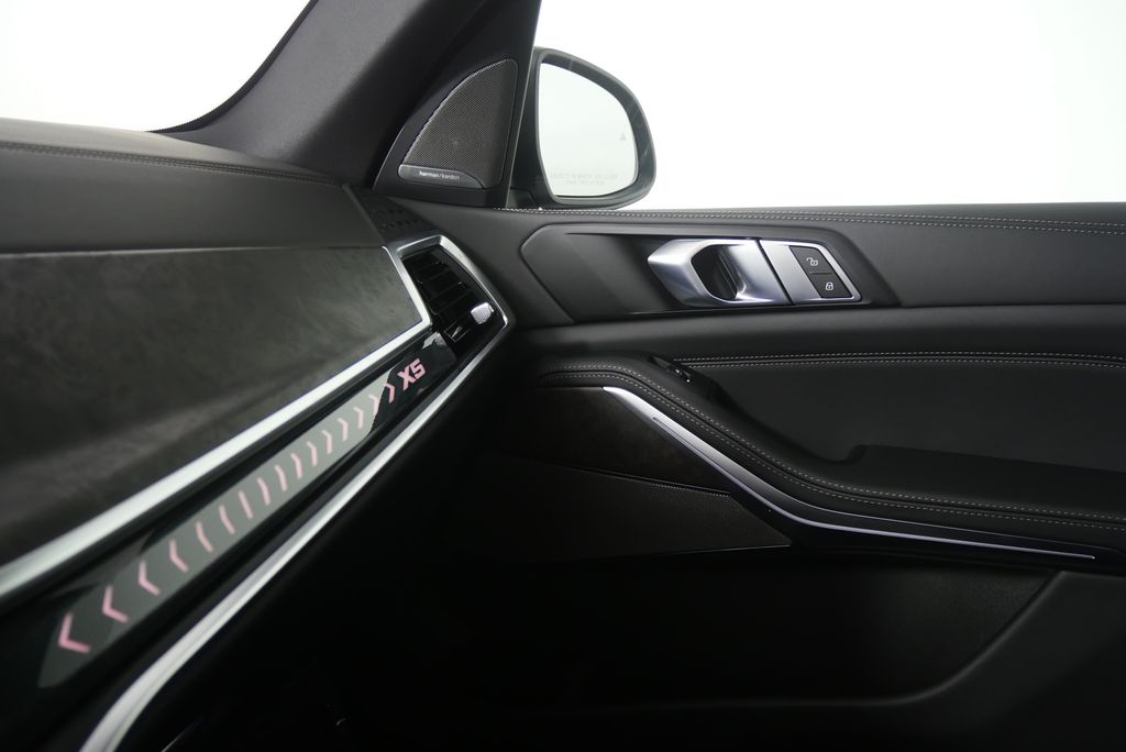 Thumbnail: 2026 BMW X5 - 24