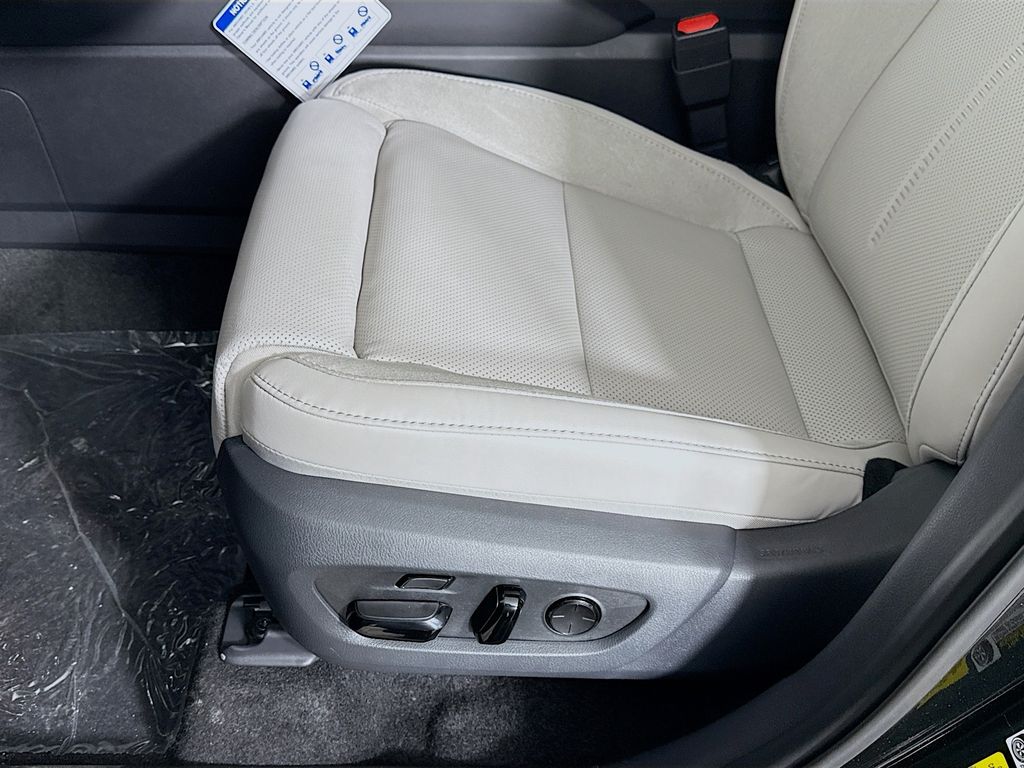 Thumbnail: 2026 Lexus TX - 21