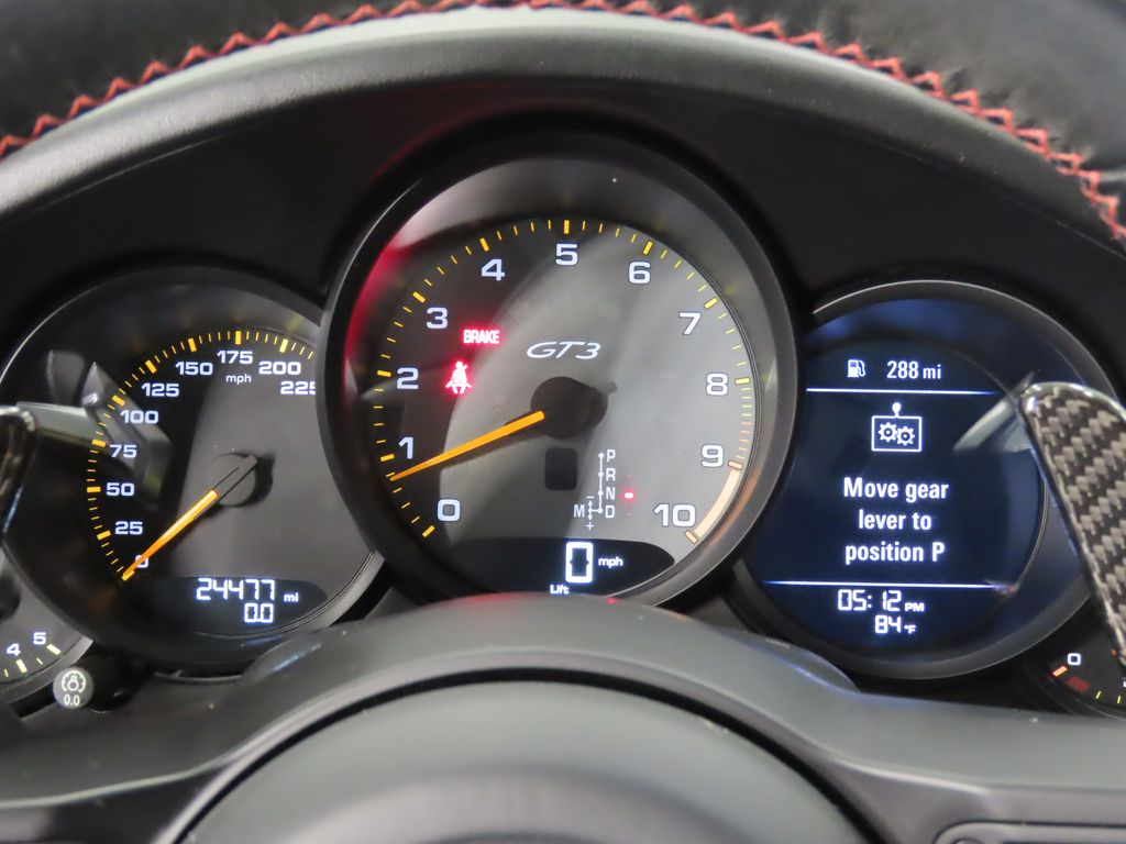 Thumbnail: 2018 Porsche 911 - 16