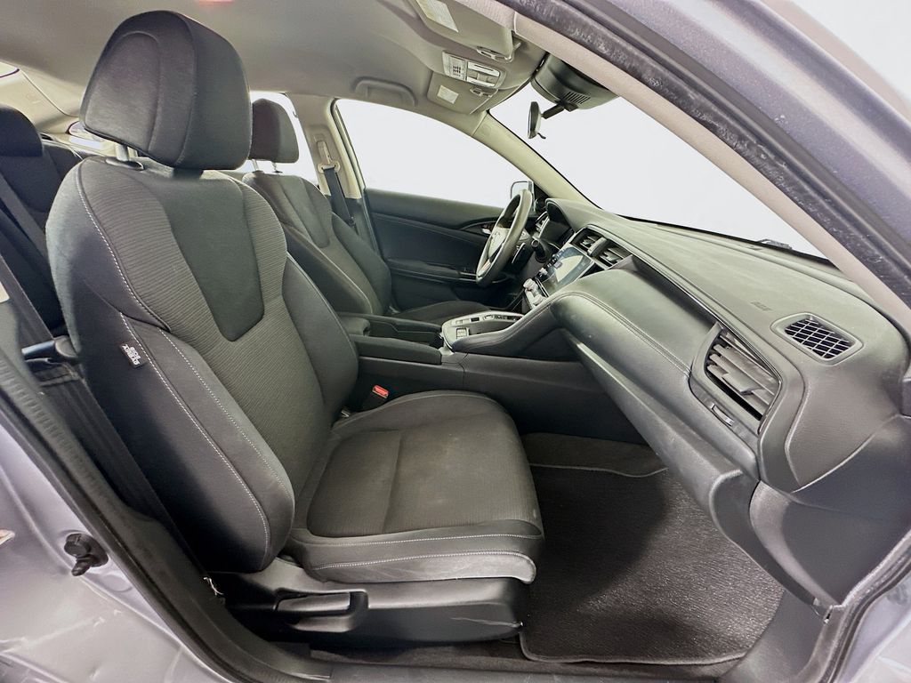 2019 Honda Insight EX 26