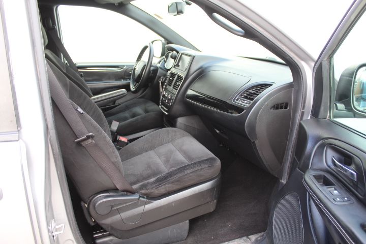 Used Car 2017 Dodge Grand Caravan  Se For Sale Under $12,000 In Georgetown, Texas