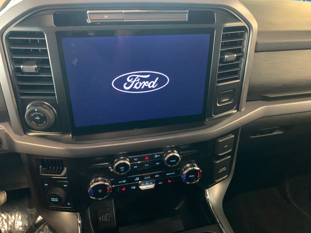 2025 Ford F-150 XLT photo 5