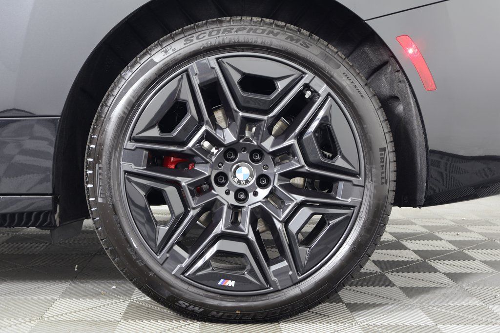 Thumbnail: 2026 BMW iX - 9