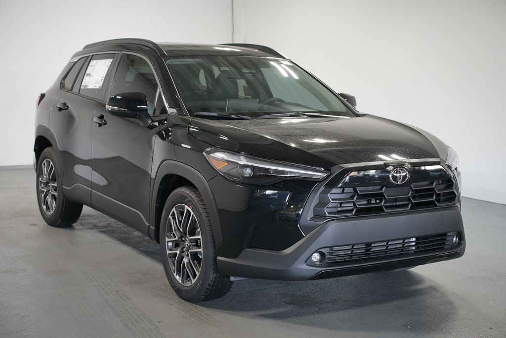 Thumbnail: 2026 Toyota Corolla Cross - 3