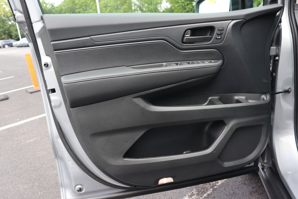 Thumbnail: 2026 Honda Odyssey - 27