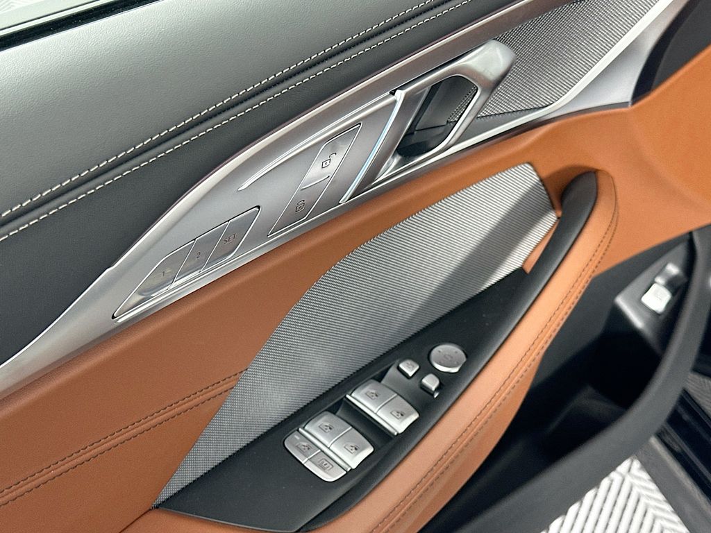 Thumbnail: 2026 BMW 8 Series - 20