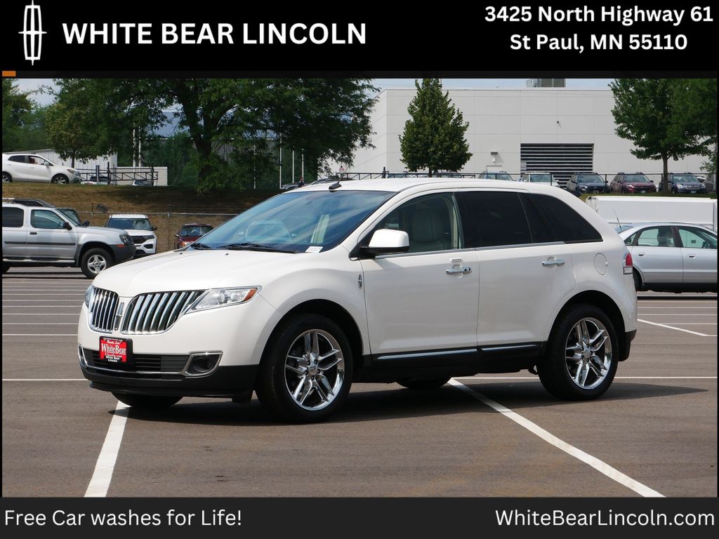 White Platinum Clearcoat Metallic 2011 Lincoln MKX SUV / Crossover All-Wheel Drive 6-Speed Automatic