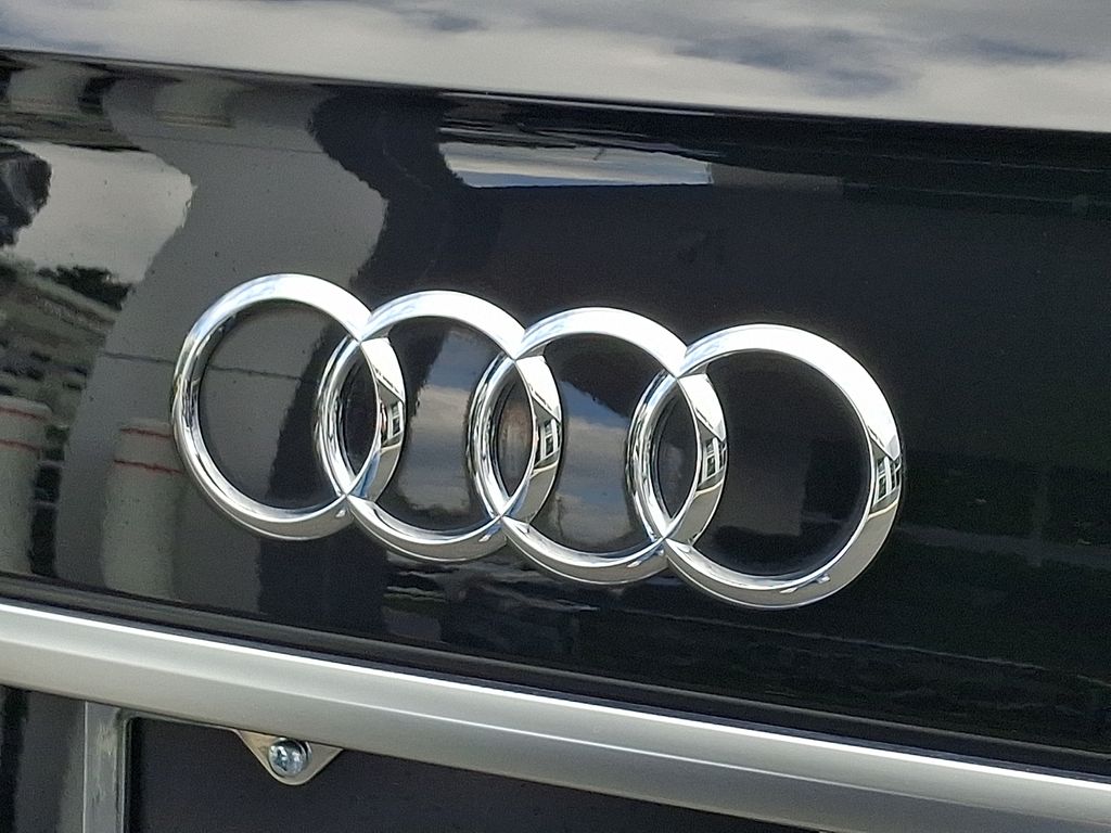Thumbnail: 2023 Audi Q5 - 30